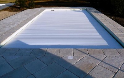 escale-piscine-farta-avec-couverture-intégrée